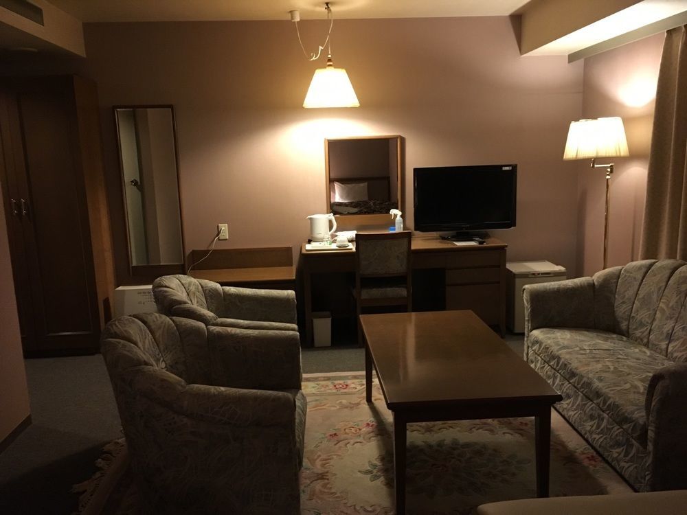 Hotel Crown Hills Takefu Echizen  Esterno foto